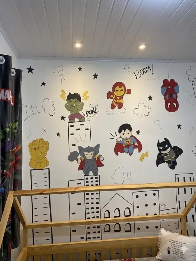 Mural quarto menino super herois em Goiânia, pintura à mão por Art Laurenn